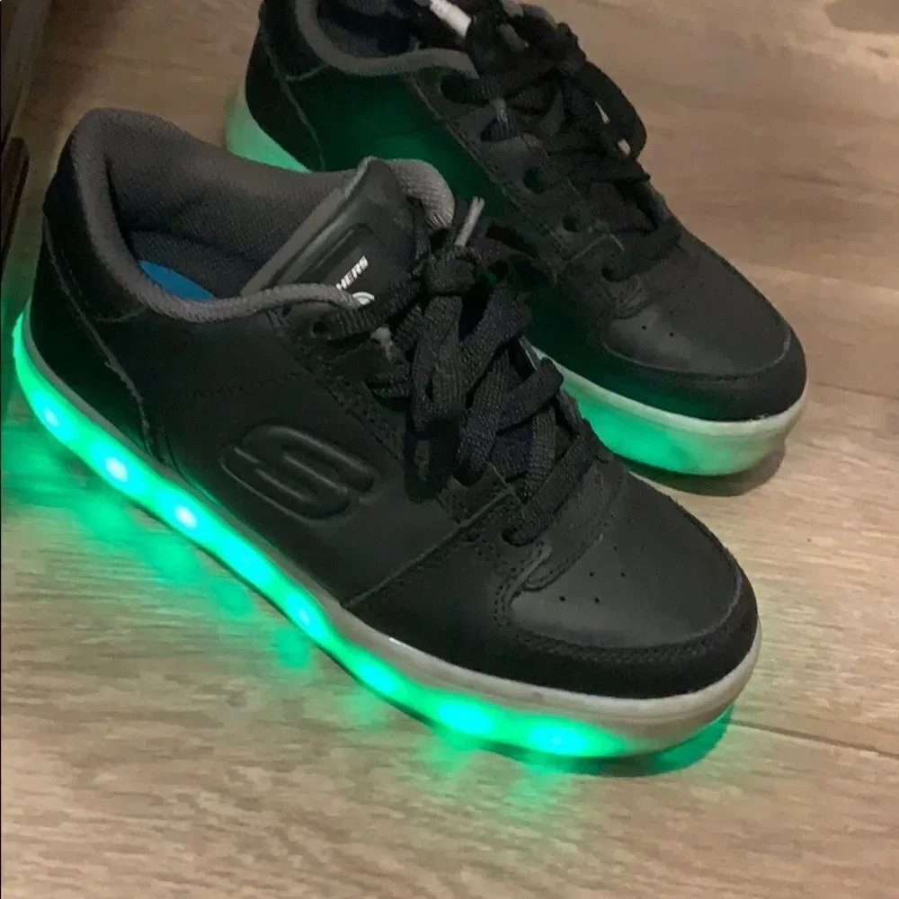 🎉1 hr sale 🎉Energy Lights sneakers shoes 👟